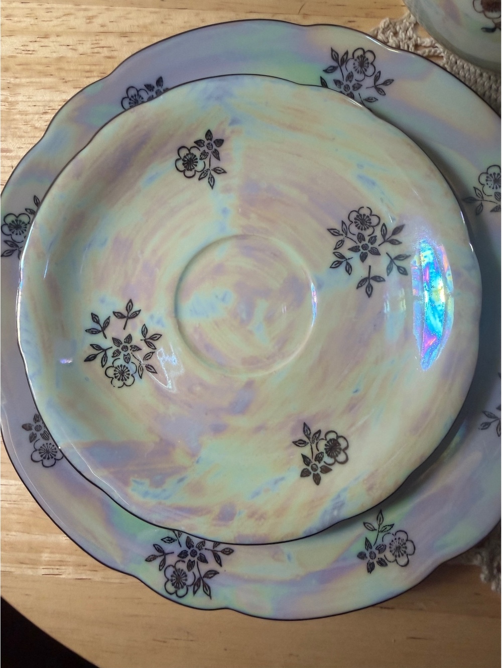 Vintage Kahla Porcelain 'Madonna' Lusterware Tea Set with Neoclassical Design - Picture 7 of 9